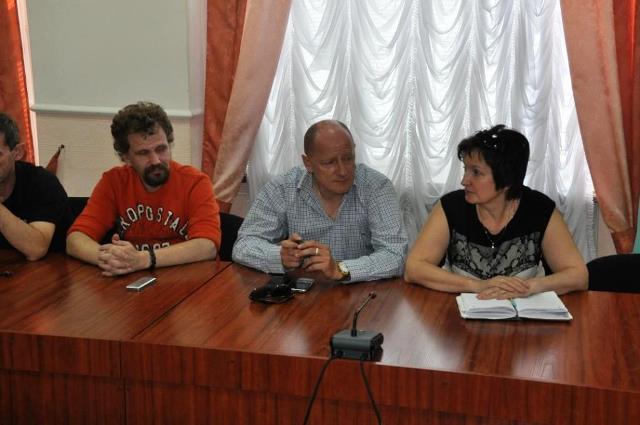 Скандал у губернатора с переселенцами из санатория "Тетерев" г. Коростышев. ВИДЕО