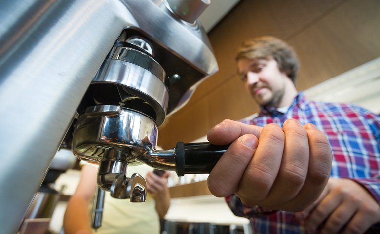 Причины поломки кофемашины и ее ремонт