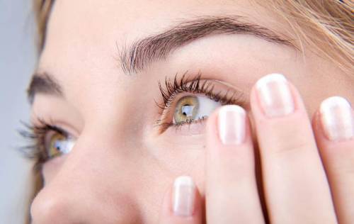 Как женщинам поддерживать красоту и здоровье глаз